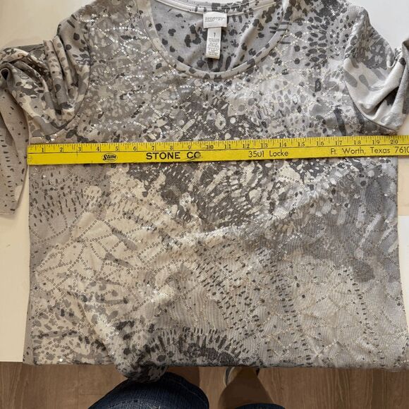 Zynergy by Chico's Gray Tone on Tone Scooped Neck, Knit Top, Medium - Picture 6 of 8